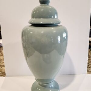 Elegant Ceramic Vase in Soft Green